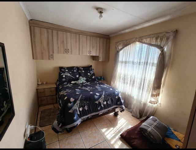 3 BEDROOM HOUSE FOR SALE IN BOITEKONG